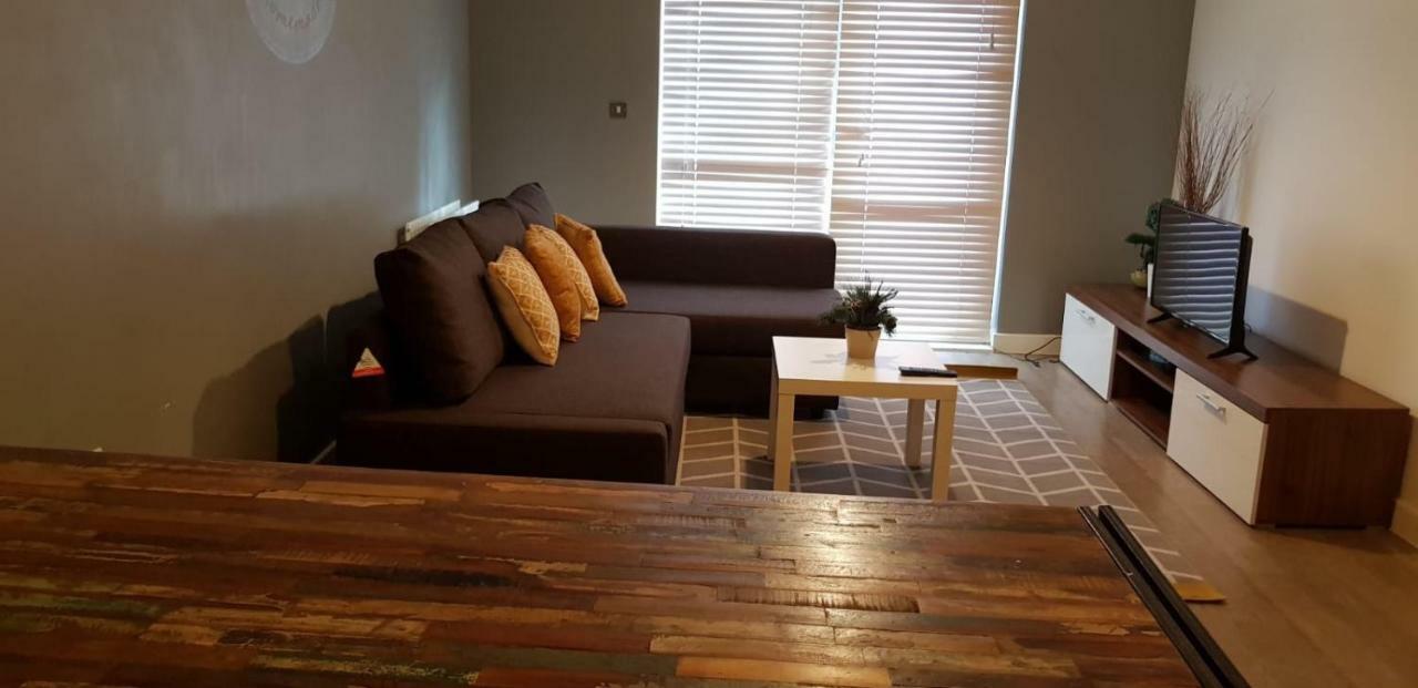 Executive Brentwood Apartment מראה חיצוני תמונה